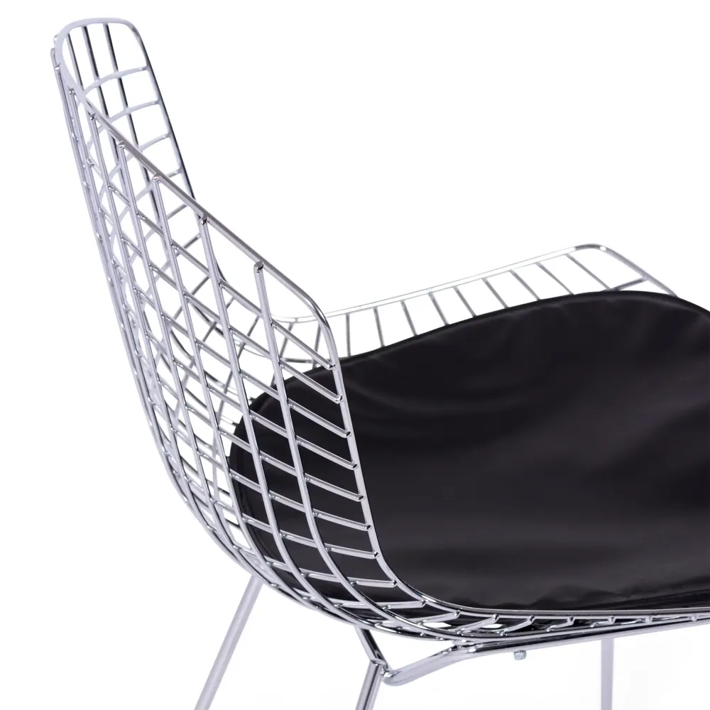 Réplique de la chaise Bertoia "High Quality" en acier chromé du célèbre designer Hans J. Wegner