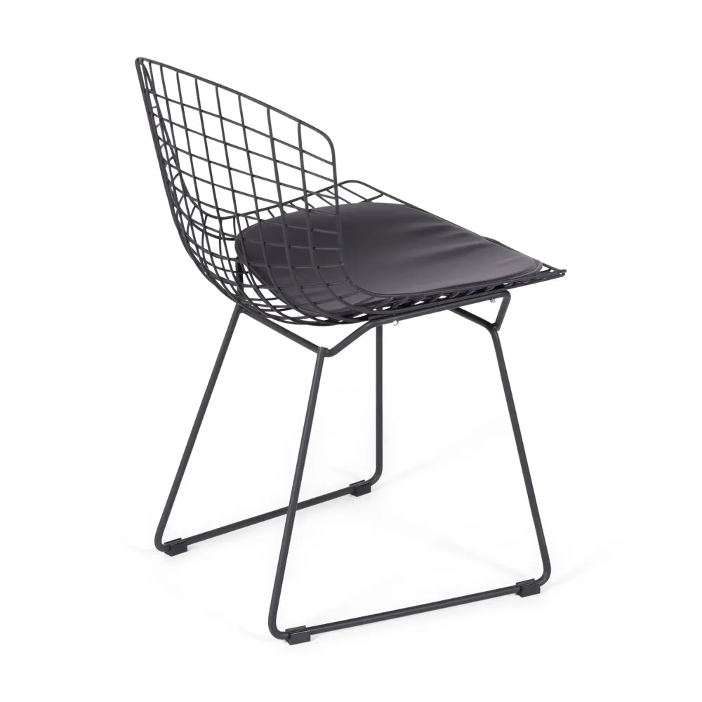 Réplique de la chaise en métal Bertoia en acier noir de style industriel du célèbre designer Hans J. Wegner