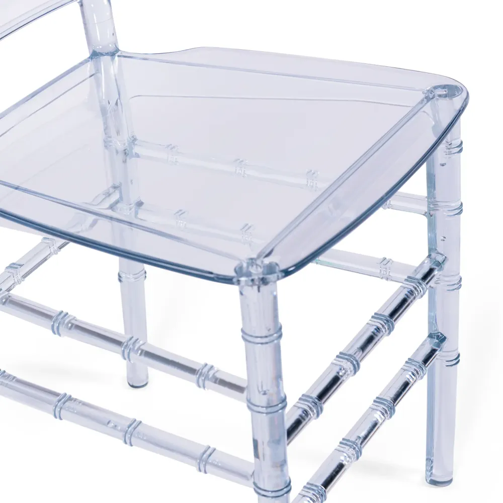 Chaises Transparentes Felipe Ghost - Chaises en plastique - meubles Concept