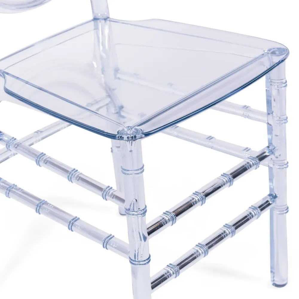 Chaises Transparentes Isabelle Ghost - Chaises en plastique - Meubles Concept