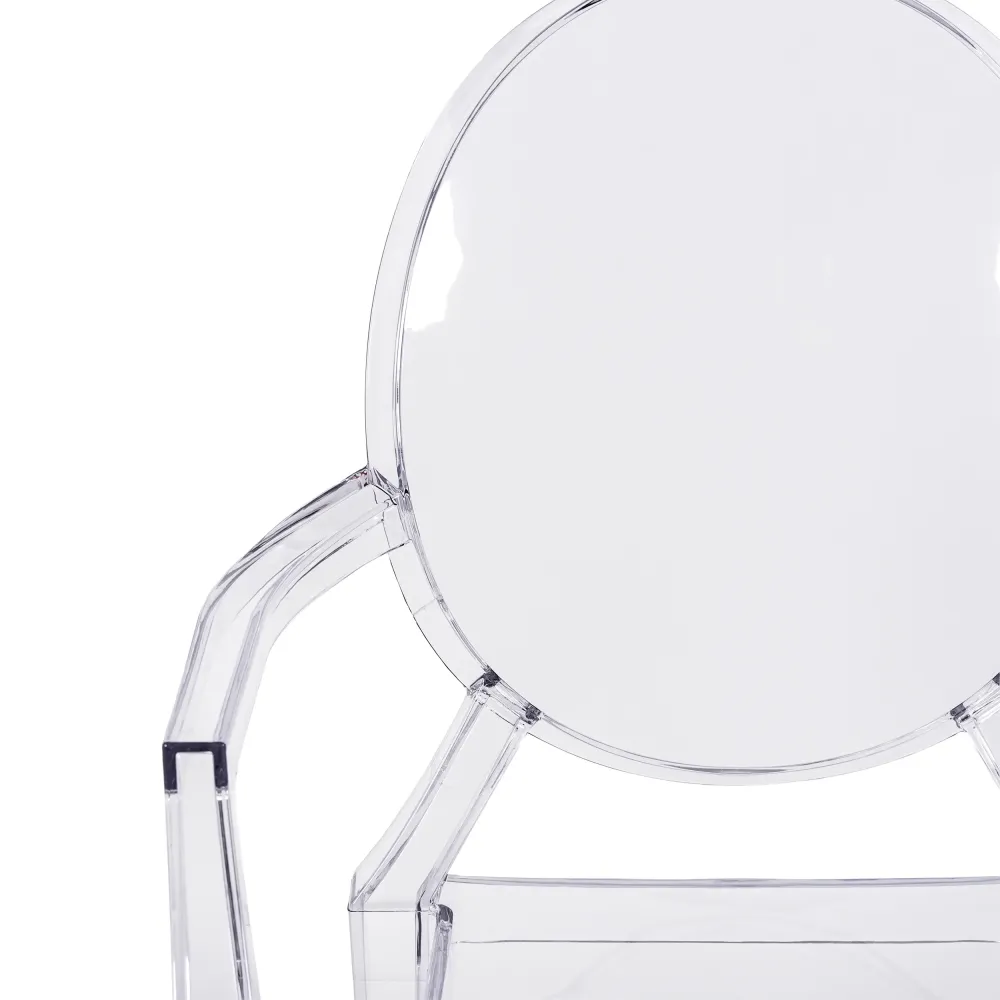 Réplique de la chaise Louis Ghost de Phillipe Starck