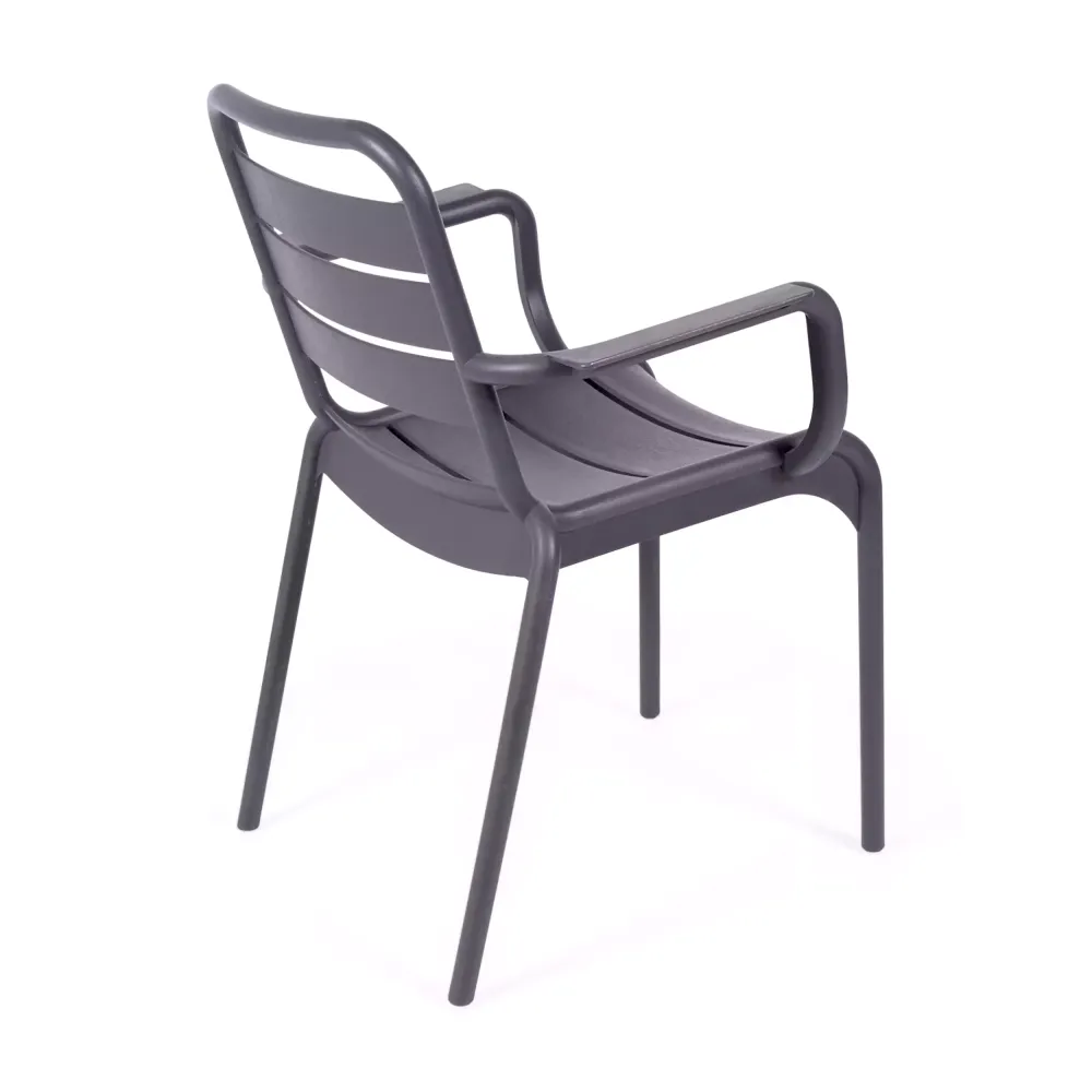 Chaise Karen adaptée à l'extérieur - Chaises en plastique - Meubles Concept
