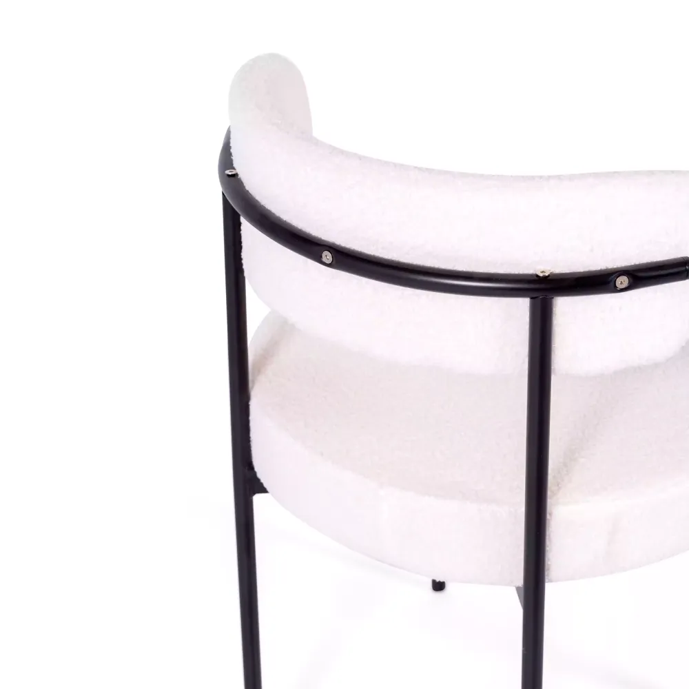 Chaise Lenin recouverte de velours - design élégant et moderne 🪑