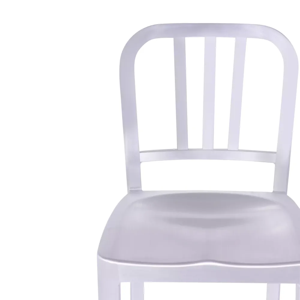 Réplique de tabouret militaire Navy par Emeco