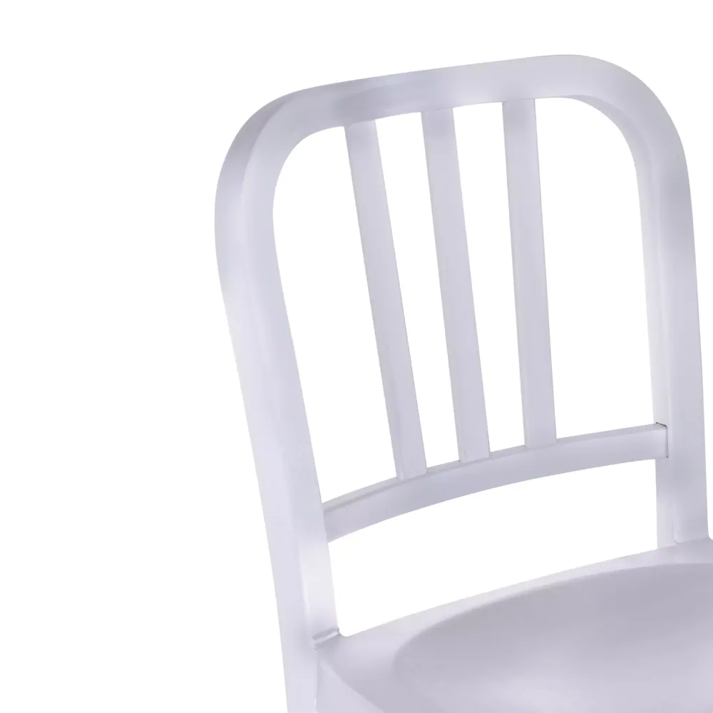 Réplique de tabouret militaire Navy par Emeco
