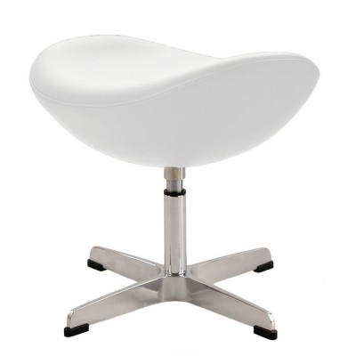 Replica ottomana della Egg Chair in pelle del designer Arne Jacobsen