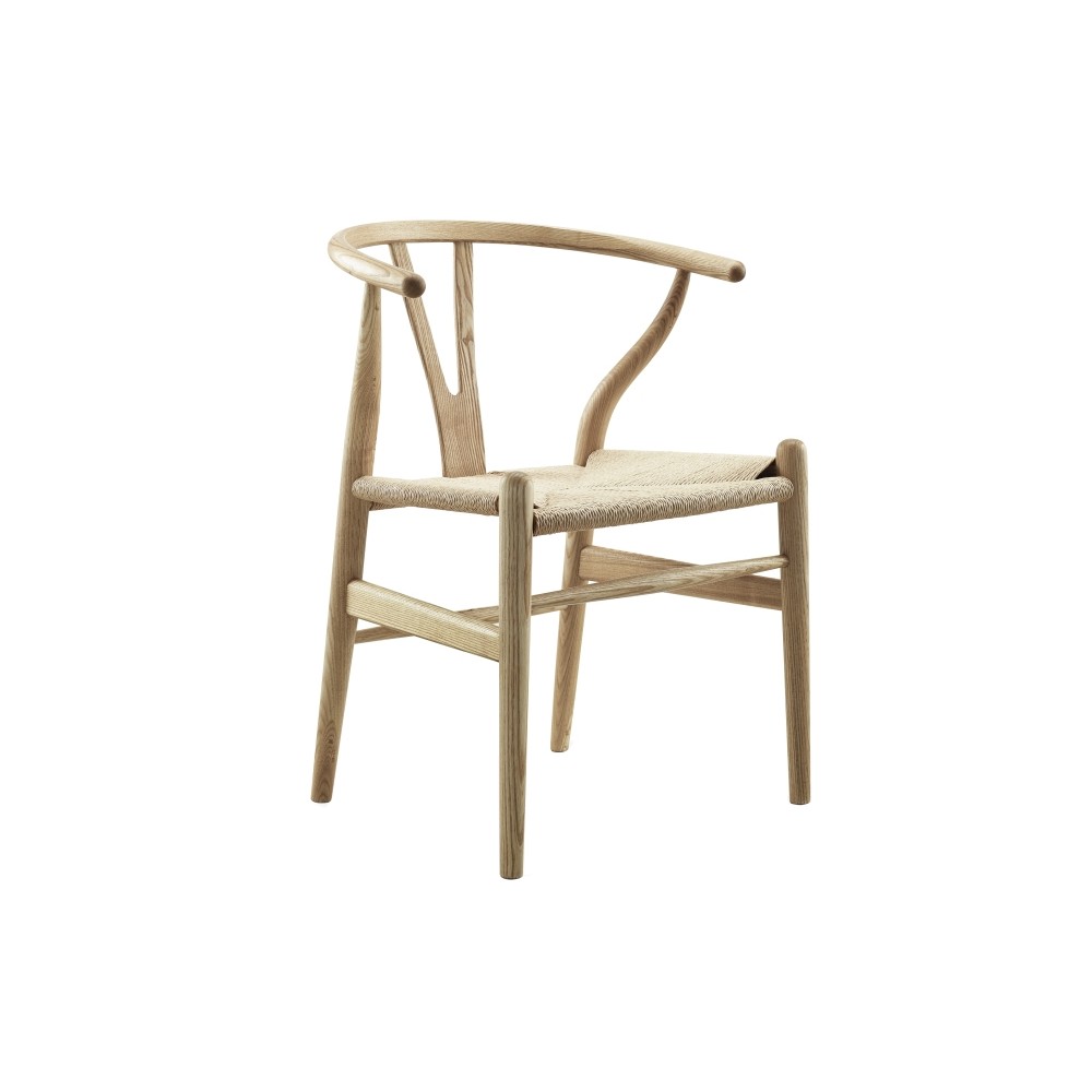 Replica of the high-end Wishbone CH24 chair