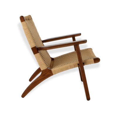 Replica of the Nordic Lounge CH25 armchair in walnut wood