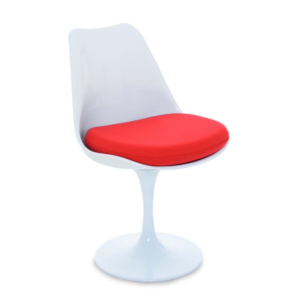 Replik des Tulip Chair des berühmten Designers Eero Saarinen