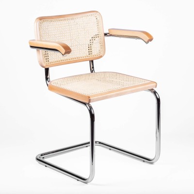 Replica van de Cesca Chair met armleuningen van ontwerper Marcel Breuer