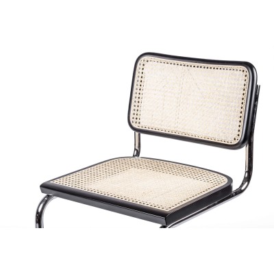 Replika av Chaise Cesca avec accoudoirs du designer Marcel Breuer