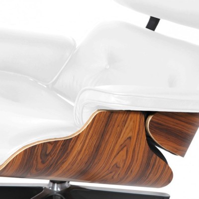 Replika křesla Eames Lounge v syntetické kůži od společnosti Charles & Ray